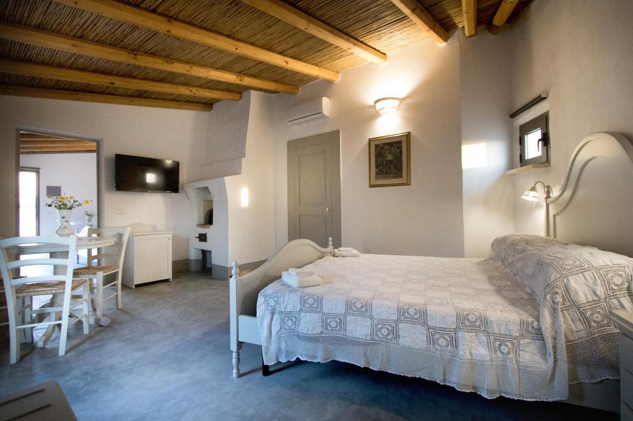 Le Finestre Su Porta Carrese - Luxury Rooms & Suites Matino Exterior photo