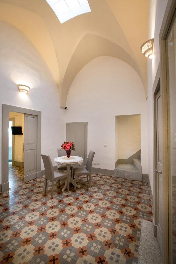 Le Finestre Su Porta Carrese - Luxury Rooms & Suites Matino Exterior photo