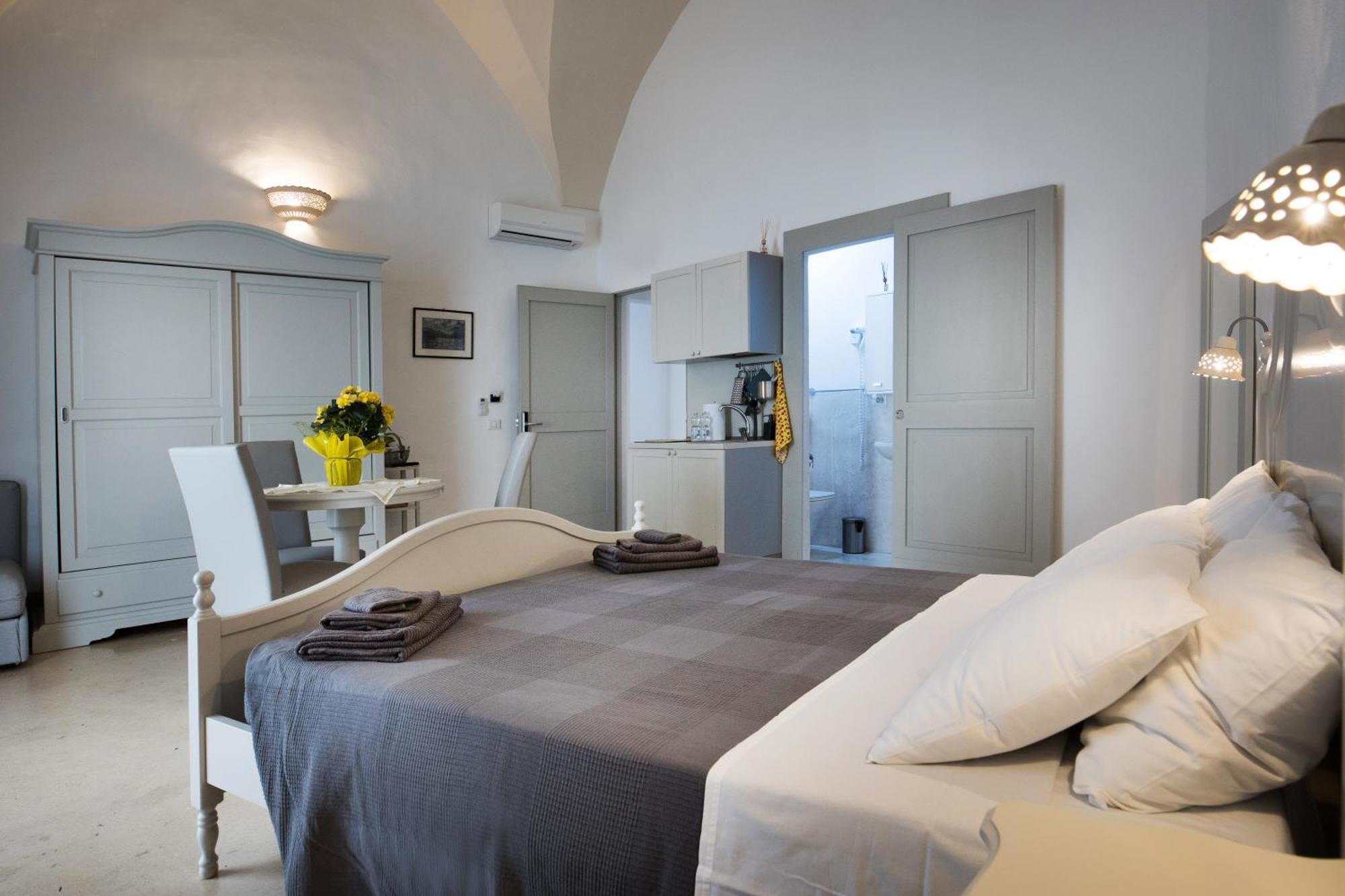 Le Finestre Su Porta Carrese - Luxury Rooms & Suites Matino Exterior photo