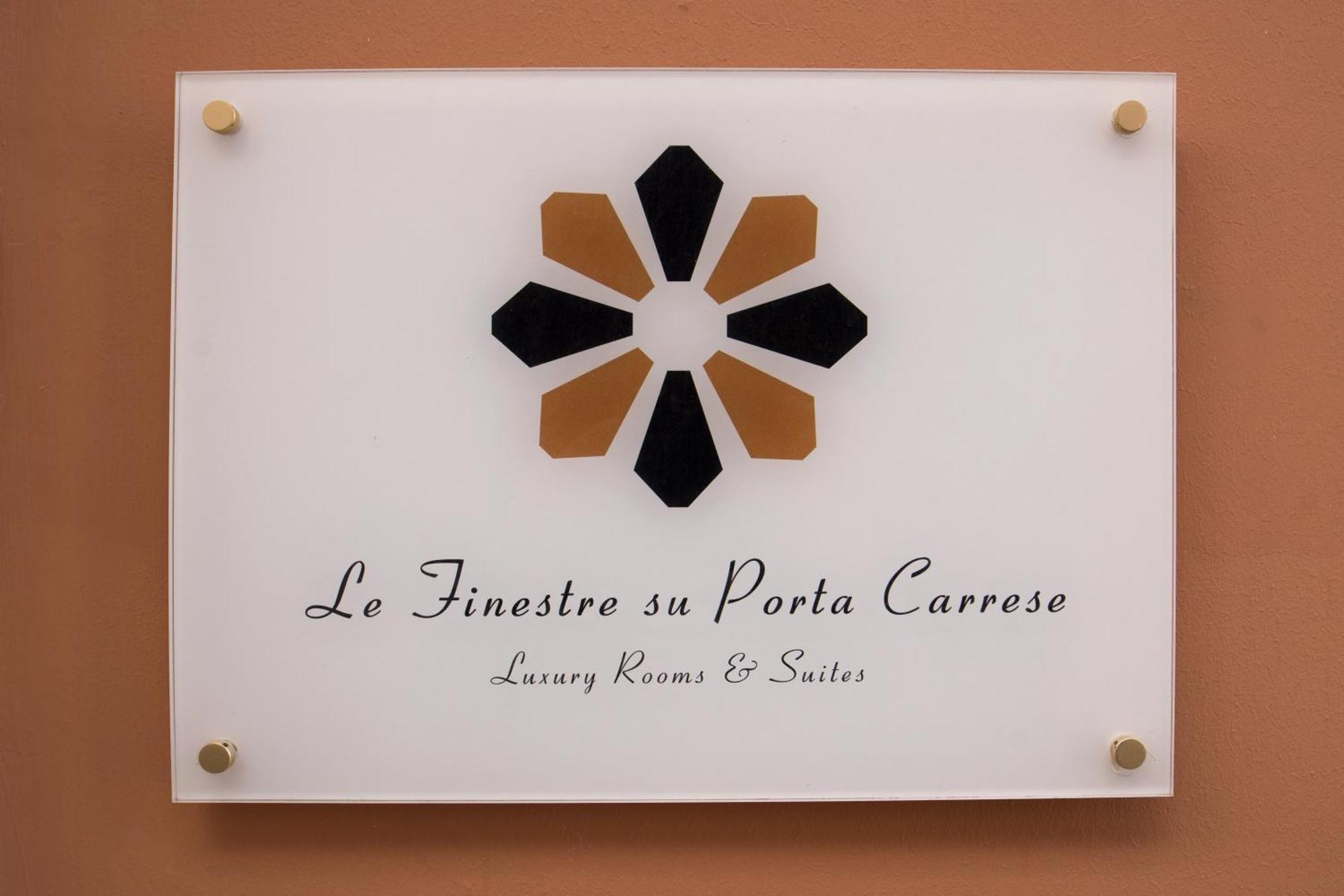 Le Finestre Su Porta Carrese - Luxury Rooms & Suites Matino Exterior photo